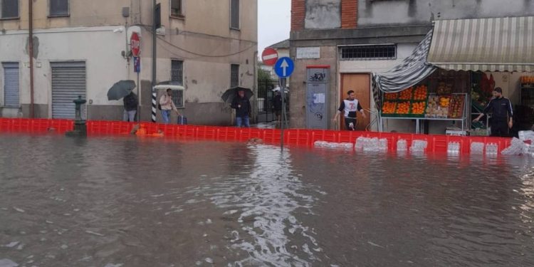 Bomba d'acqua su Milano