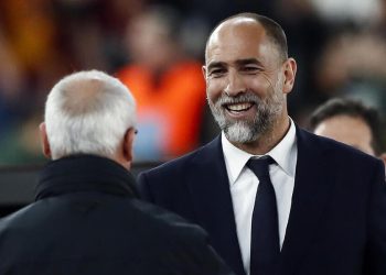 Il saluto tra Claudio Ranieri e Igor Tudor prima di Roma Juventus (Foto ANSA)