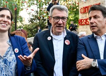 Elly Schlein (Pd), Maurizio Landini (Cgil) e Giuseppe Conte (M5s) uniti al referendum dell'8-9 giugno (Ansa)