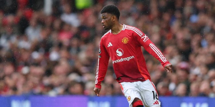 Amad Diallo in azione con il Manchester United (Foto ANSA)