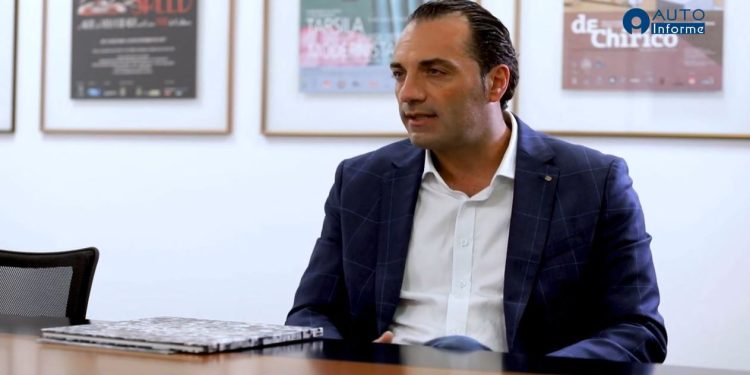 Antonio Filosa (Foto: screen da Youtube)