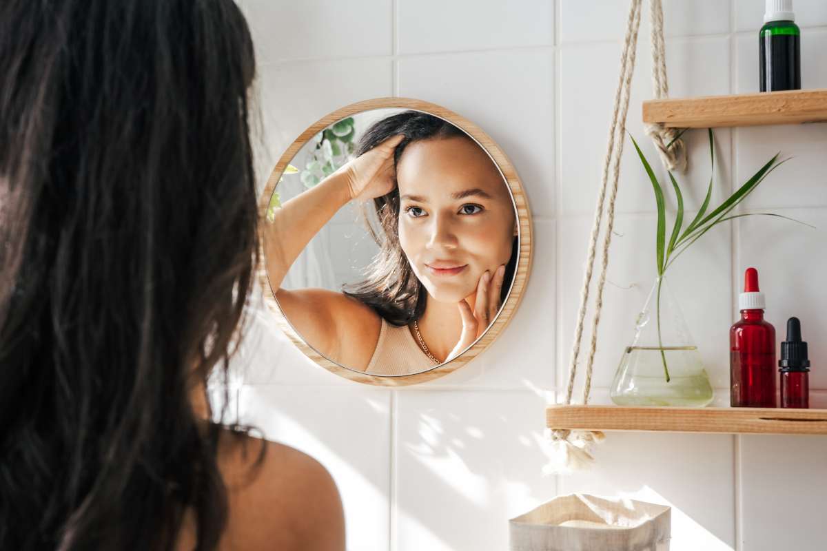 Cosa succede (davvero) alla tua pelle se smetti di lavarti