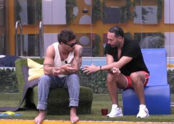 Antonino Spinalbese e Stefano Oradei a The Couple (Foto: screen Mediaset Infinity)