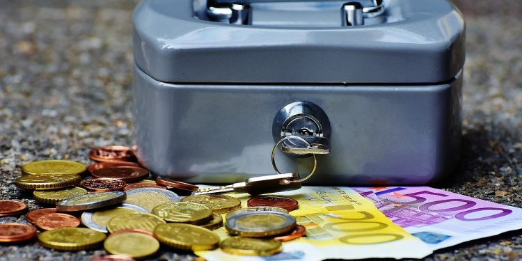 Cassaforte con euro