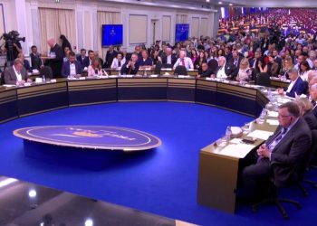 Un momento della riunione a Parigi del CNRI (foto CNRI)