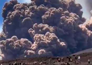L'Etna erutta (Foto: ANSA)