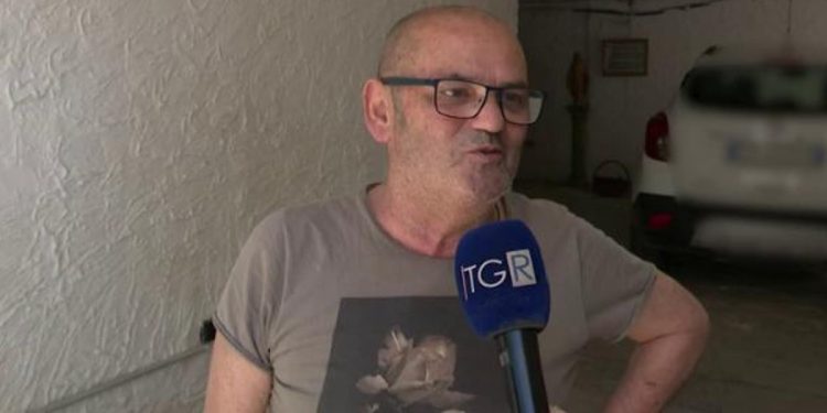 Stefano Addeo, prof del post choc contro Meloni