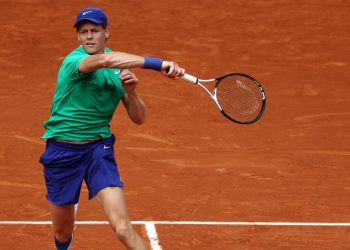 Jannik Sinner vola in semifinale al Roland Garros 2025 (Foto ANSA)