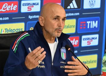 Il tecnico della Nazionale, Luciano Spalletti, durante una conferenza stampa a Coverciano, Firenze, 08 giugno 2025. Spalletti ha annunciato di essere stato esonerato. Contro la Moldovia sarà la sua ultima partita da allenatore della nazionale. ANSA/CLAUDIO GIOVANNINI
-----------------------------------------------------------------------------
National team coach Luciano Spalletti during a press conference in Coverciano, Florence, 08 June 2025. Spalletti announced that he has been fired. The match against Moldova will be his last as national team coach. ANSA/CLAUDIO GIOVANNINI