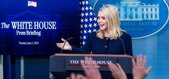 Karoline Leavitt, Casa Bianca