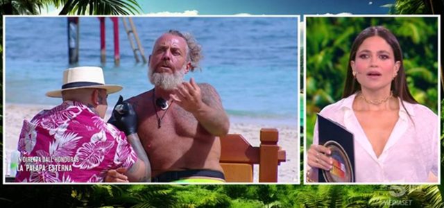 Mirko Frezza si tatua in diretta all'Isola dei Famosi 2025