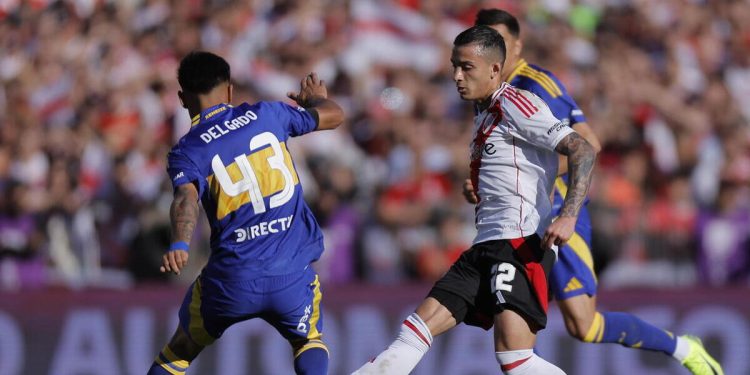 Milton Delgado con la maglia del Boca Juniors (Foto ANSA)
