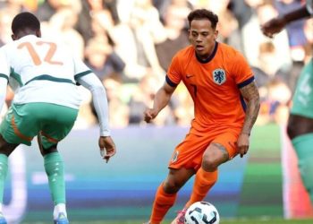 Million Manhoef con l'Olanda U21 (da Facebook)