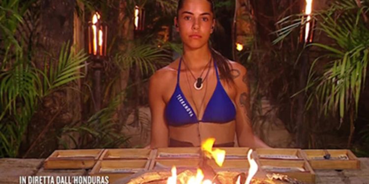 Roberta Etzi mamma di Chiara Balistreri, Isola dei Famosi 2025