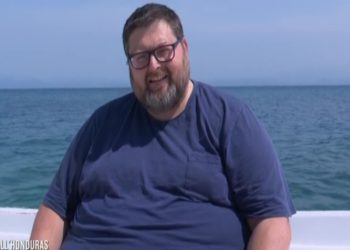 Mario Adinolfi all'Isola dei Famosi 2025. (Foto: Web)