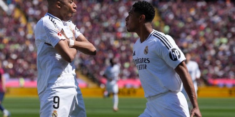 Kylian Mbappé e Jude Bellingham esultano con il Real Madrid (Foto ANSA)