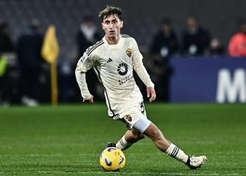Tommaso Baldanzi in campo con la Roma (Foto: Web)