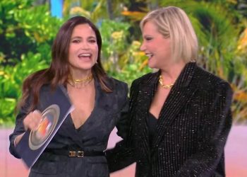 Veronica Gentili e Simona Ventura all’Isola dei Famosi