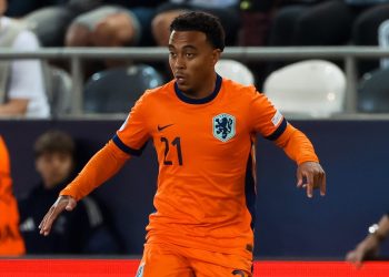 Myron van Brederode con l'Olanda U21 agli Europei (da facebook.com/AZAlkmaar)