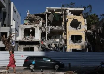 Guerra Iran-Israele: un edificio distrutto a Tel Aviv