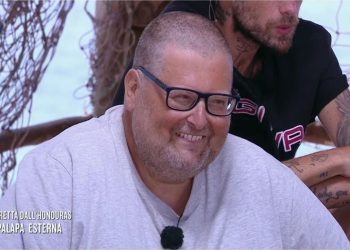 Mario Adinolfi chili persi Isola 2025