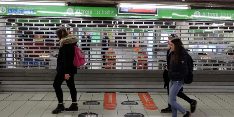 Metropolitana M2 Milano chiusa