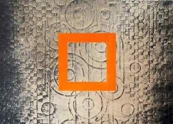 Una delle "Soglie" di Roberto Floreani (foto dal web)