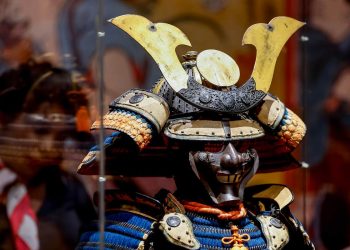 Antica armatura samurai (Ansa)