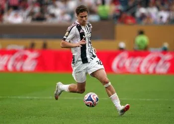 Kenan Yildiz in azione con la Juventus (Foto ANSA)