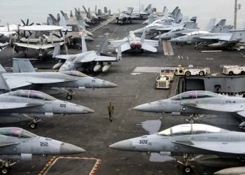 La portaerei USS Abraham Lincoln (Ansa)