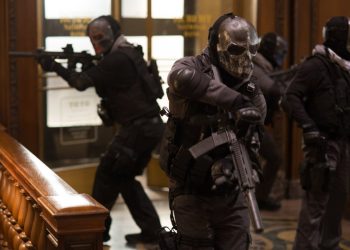 I predoni, film in seconda serata su Italia 1 (Foto Web)