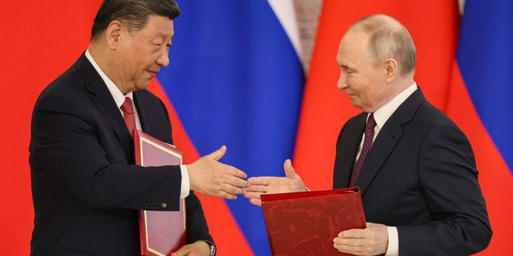 Vertice tra Cina e Russia: i presidenti Xi Jinping e Vladimir Putin