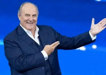 Gerry Scotti conduce Torino is fantastic