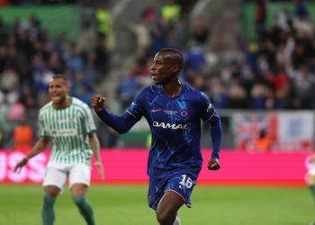 Nicolas Jackson del Chelsea esulta in finale di Conference League (Foto Ansa)