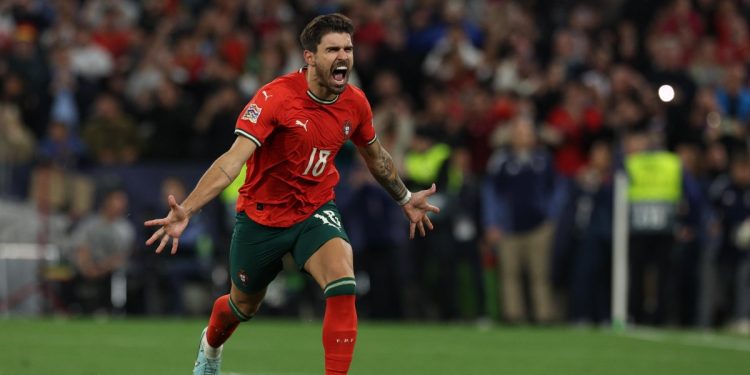 Ruben Neves nella finale di Nations League con il Portogallo (Foto ANSA)