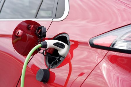 Auto elettrica (Foto: Pixabay)