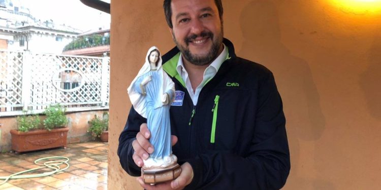 Matteo Salvini, statua di Medjugorje