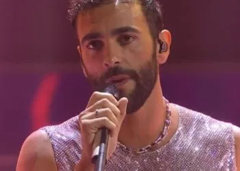 Marco Mengoni (Foto: screen Raiplay)