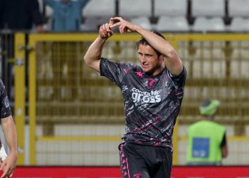 Lorenzo Colombo esulta con l'Empoli dopo un gol al Monza (Foto Ansa)