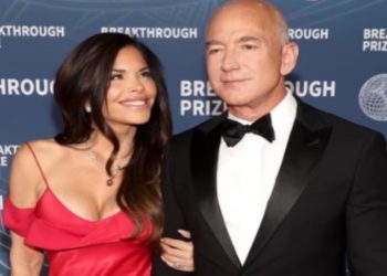 Jeff Bezos e Lauren Sanchez. (Foto: Web)