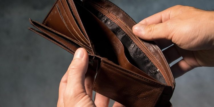 Portafoglio vuoto (foto: Pixabay)