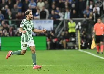 Abde Ezzalzoli in gol con il Betis (Foto ANSA)