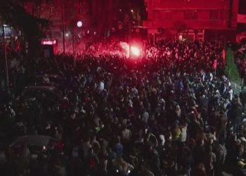 Proteste Belgrado (Foto: mediaset infinity)