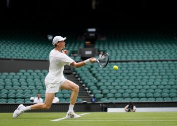 Jannik Sinner pronto per l'esordio a Wimbledon 2025 (Foto ANSA)