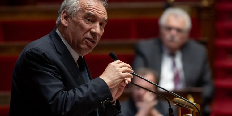 Il premier francese François Bayrou (Ansa)