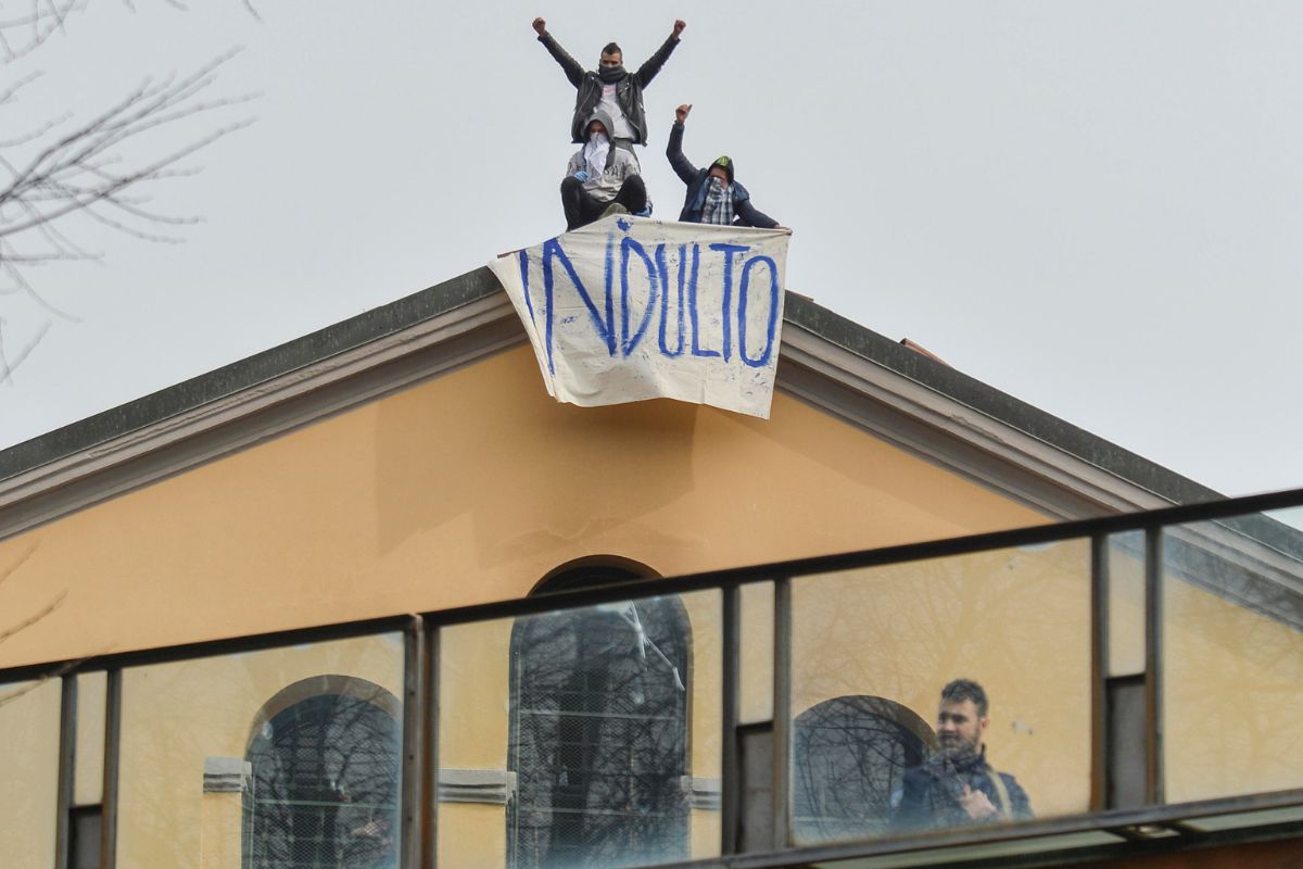 protesta nel carcere San Vittore