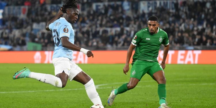 Loum Tchaouna con la Lazio in Europa League (Foto ANSA)