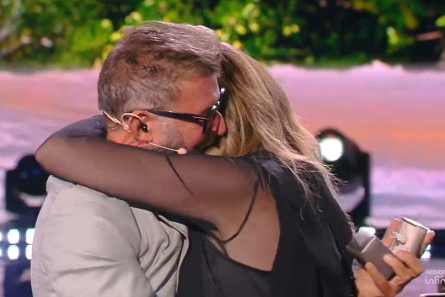 Paolo Vallesi, proposta di matrimonio all'Isola dei Famosi 2025