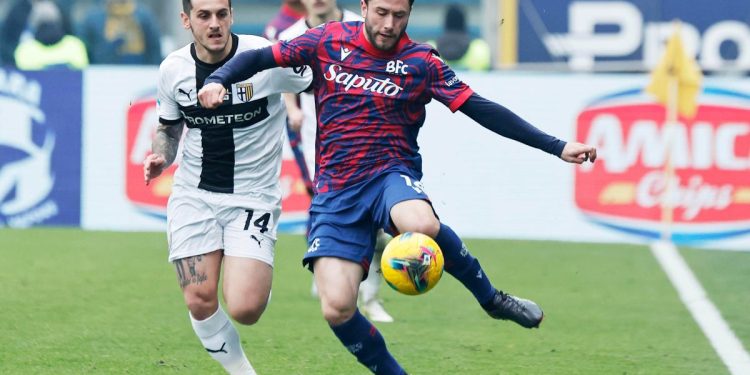 Davide Calabria con la maglia del Bologna (Foto ANSA)