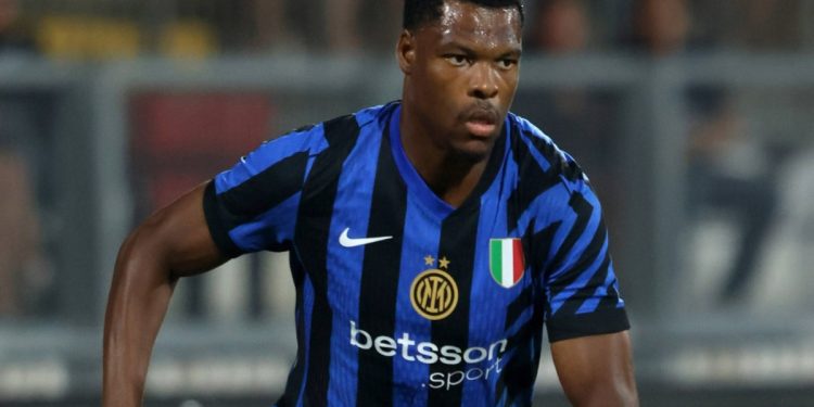 Denzel Dumfries con la maglia dell'Inter (Foto: Web)